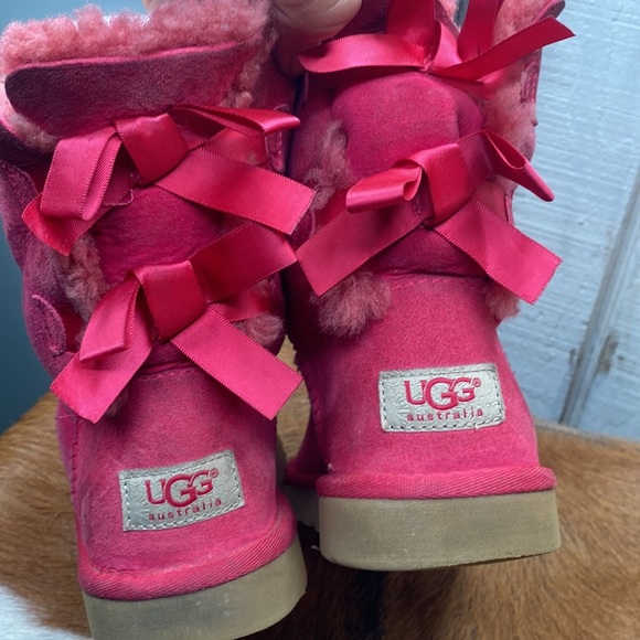 Kids little gril UGG winter boots size 3 check them out very nice thanks 🙏 - Picture 5 of 10